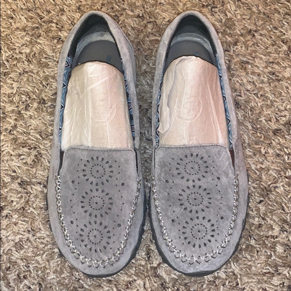 Sketchers Moccasins